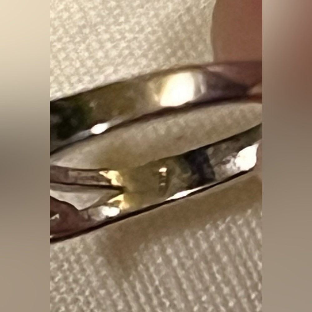SILVER COLORED DOLPHIN RING. - Picture 6 of 8